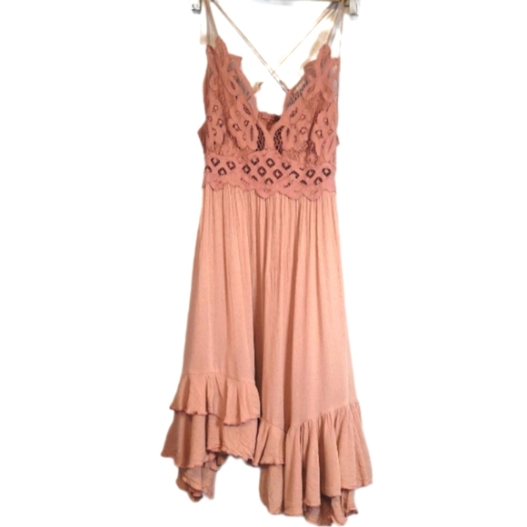 FREE PEOPLE Dusty Rose Flowy Asymmetrical Dress with Ruffles Size Small - Picture 4 of 9